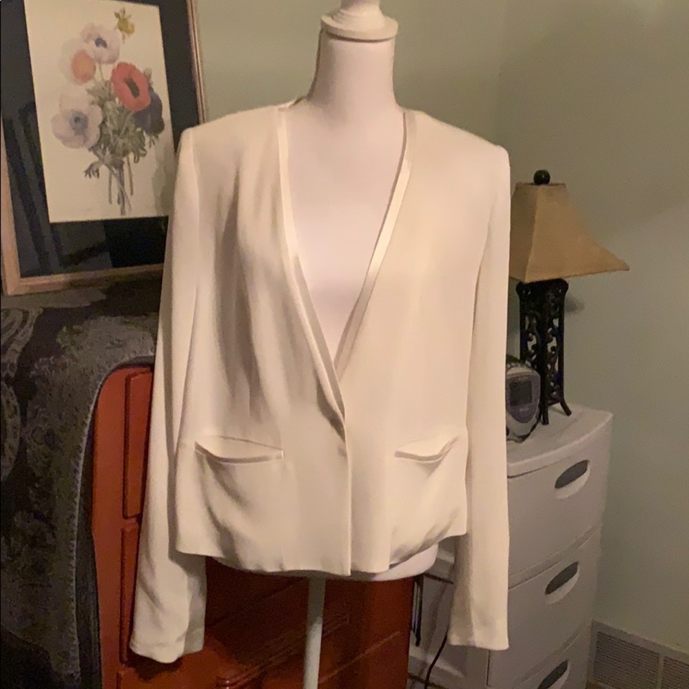 Elizabeth and James Blazer: Size 10